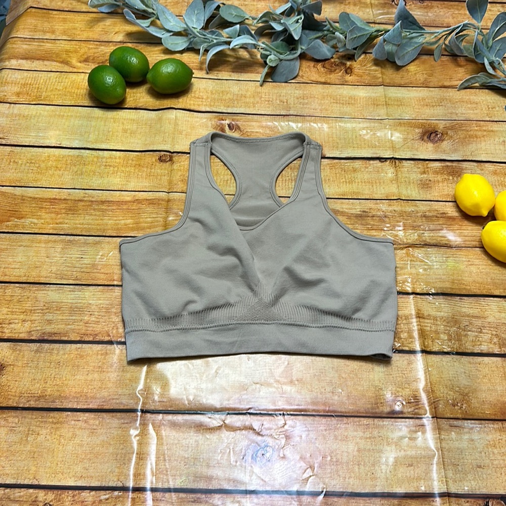 Alphalete large sports bra beige
